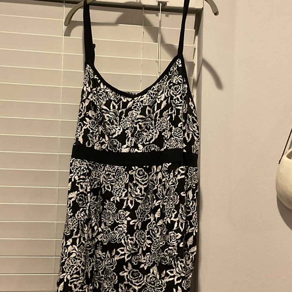 Black & White Floral Top